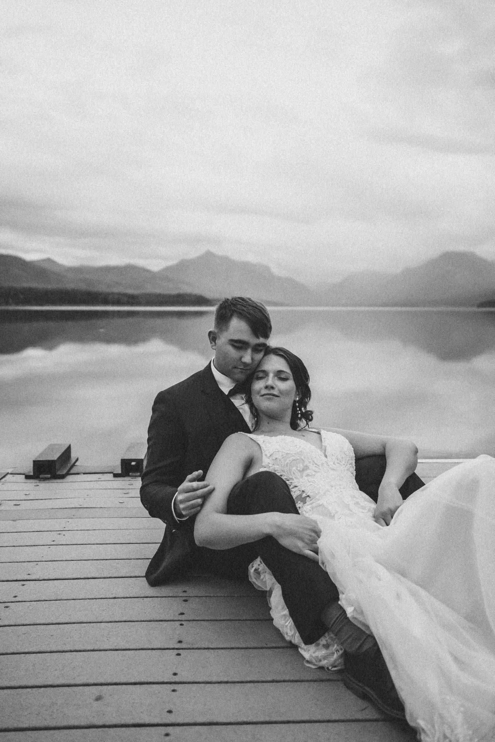 lindsay_brady_glacier_national_park_fall_adventure_portrait_session-18