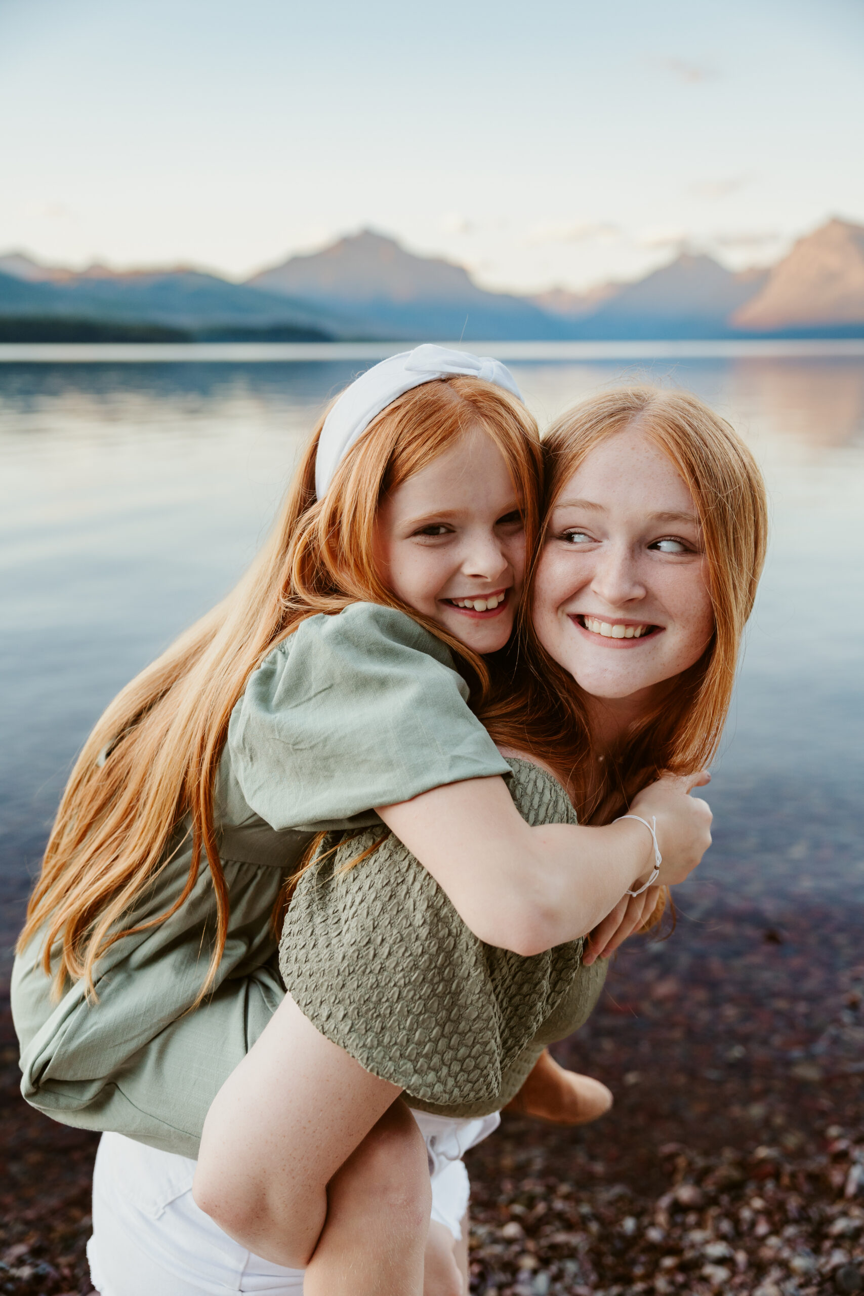 OBrien_Family_Portraits_West_Glacier_Apgar_Village_Lake-McDonald-21