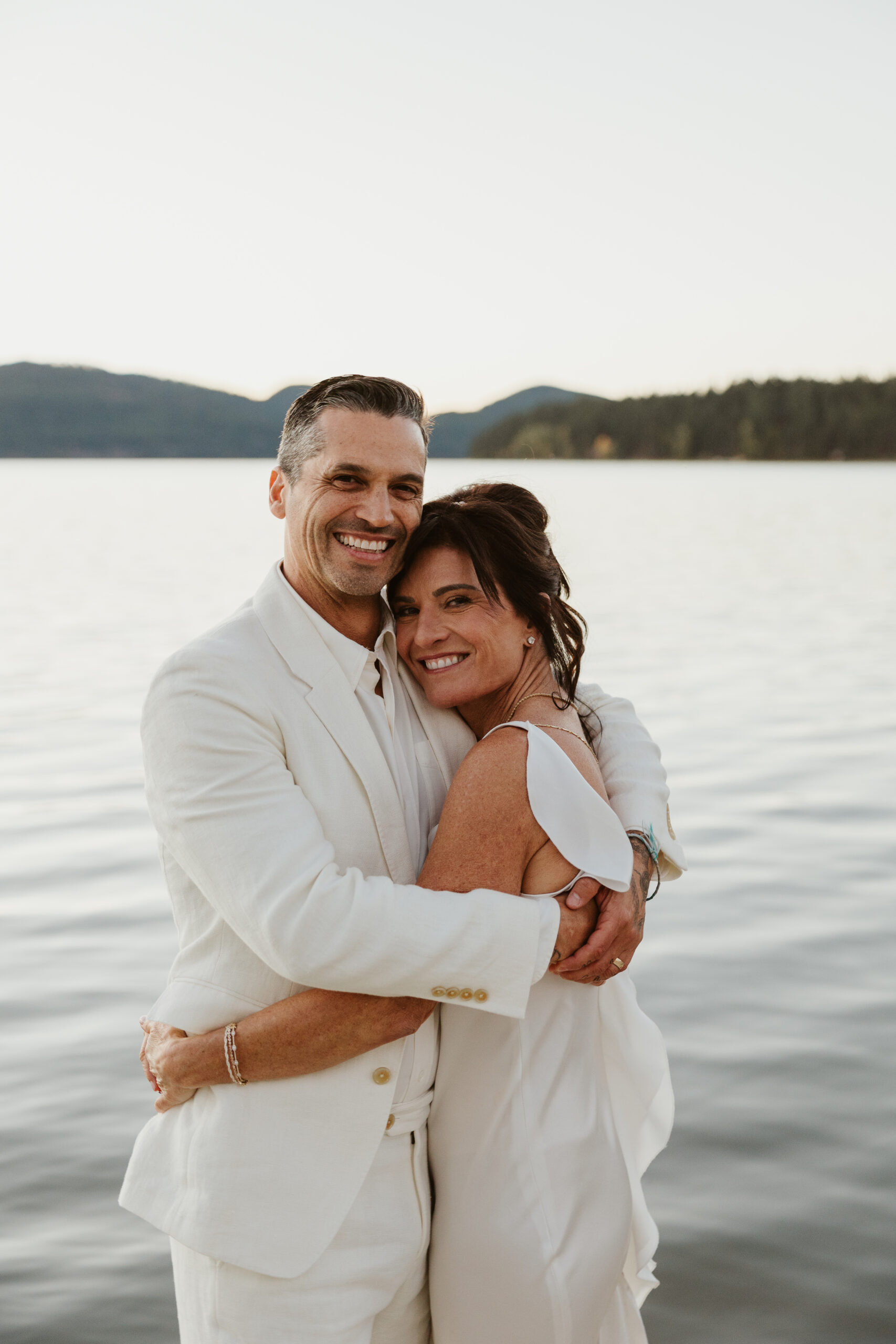 tami_john_lodge_at_whitefish_lake_fall_wedding-31