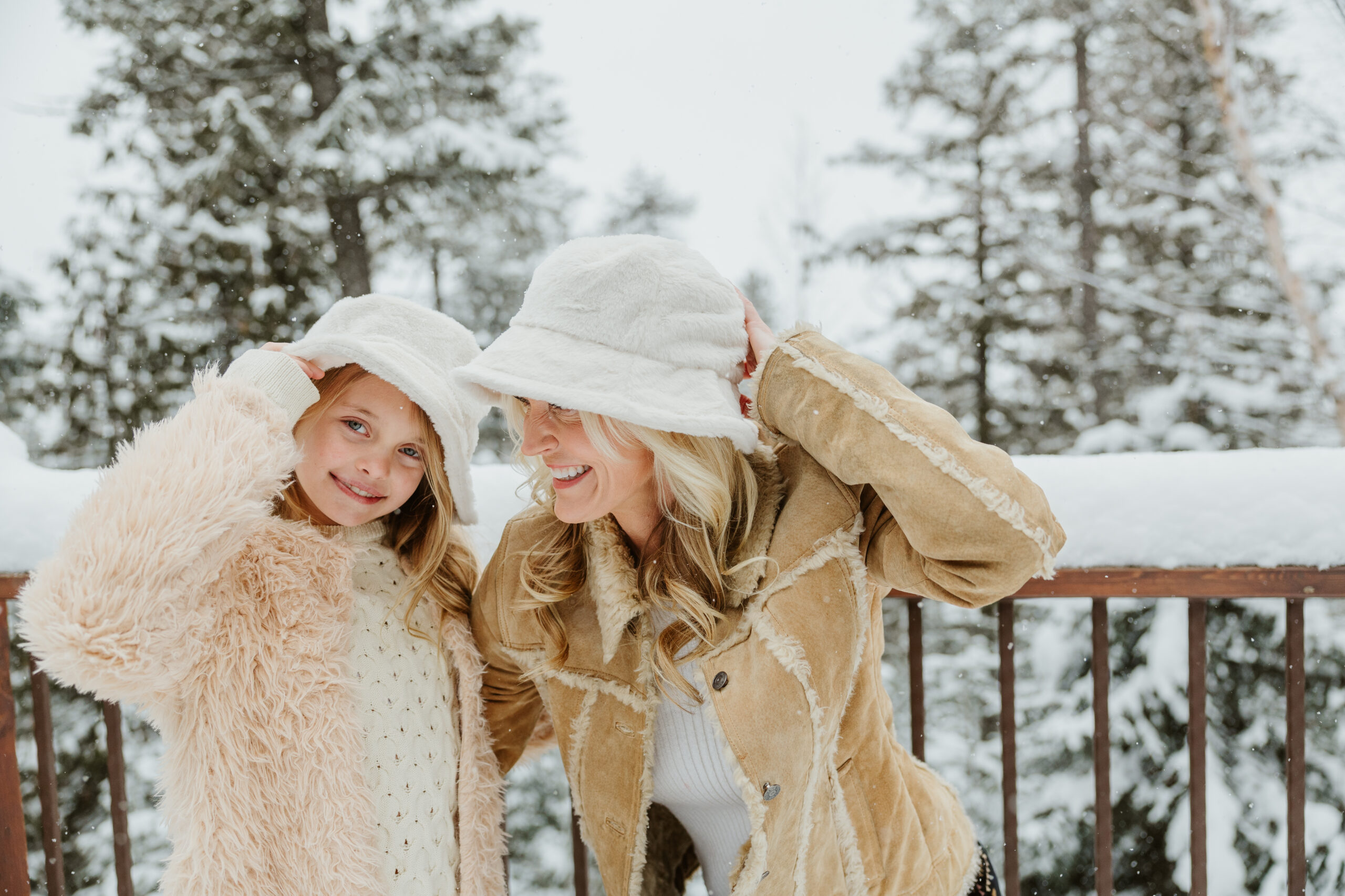 cobb_whitefish_snow_day_family_photographer-7